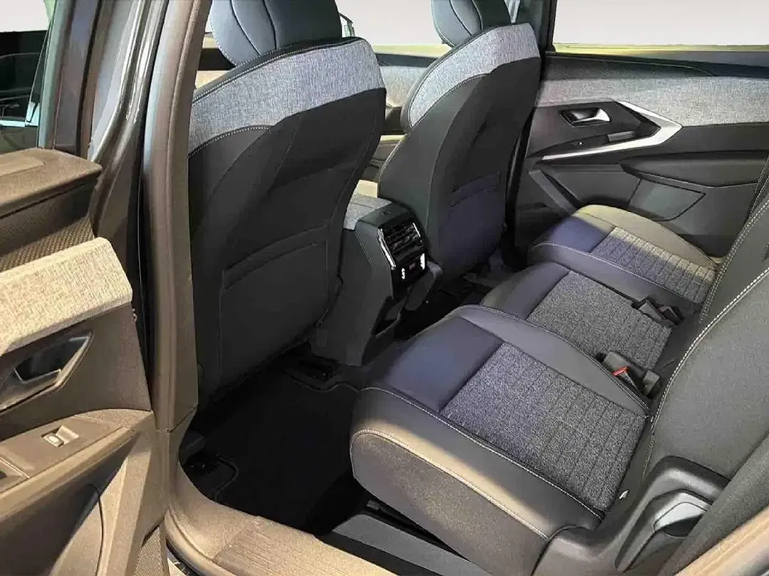 Peugeot 5008 145 Hybrid Allure Business - Thumbnail 9