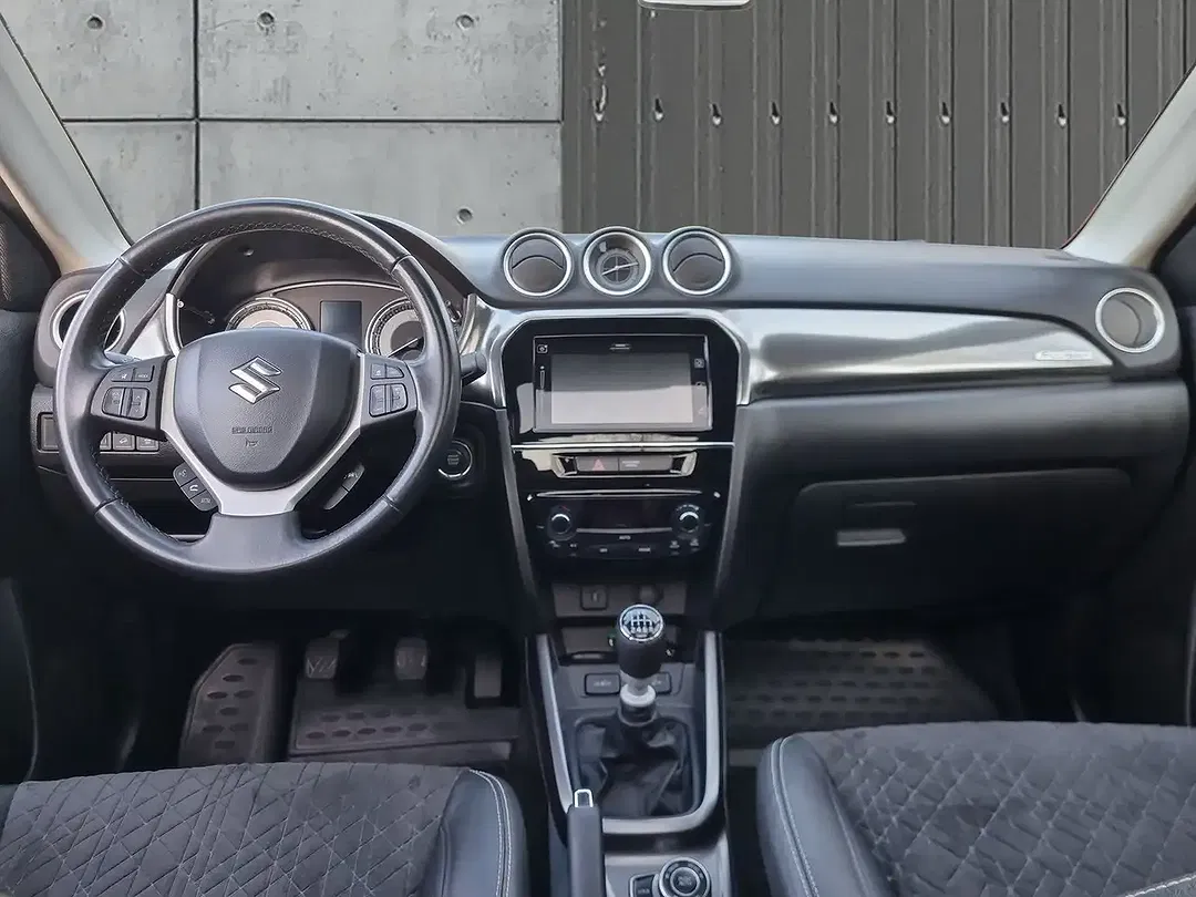 Suzuki Vitara 1.4 Turbo AllGrip 4x4 Comfort+ - Thumbnail 11