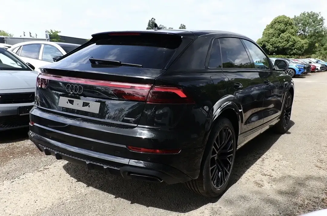 Audi Q8 50 MHEV TDI tiptronic quattro - Thumbnail 3