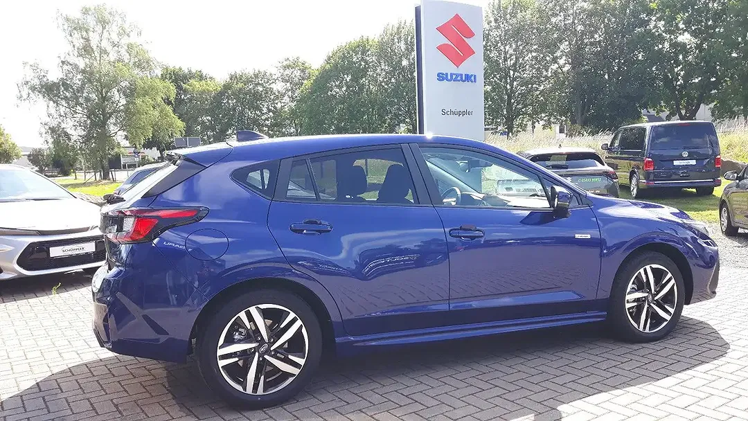 Subaru Impreza 2.0 e-Boxer Platinum - Thumbnail 4