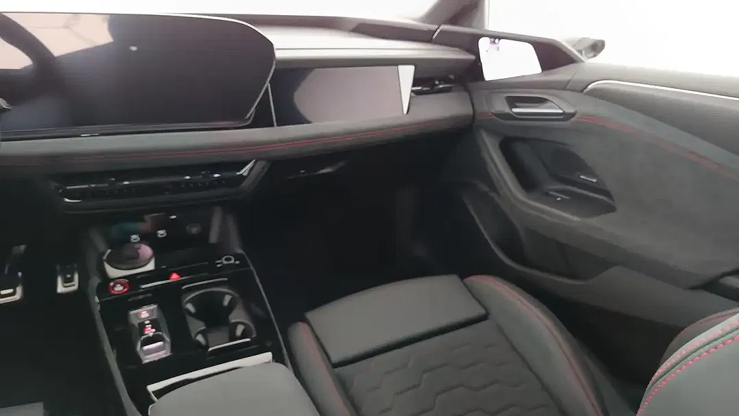 Audi S6 e-tron - Thumbnail 13