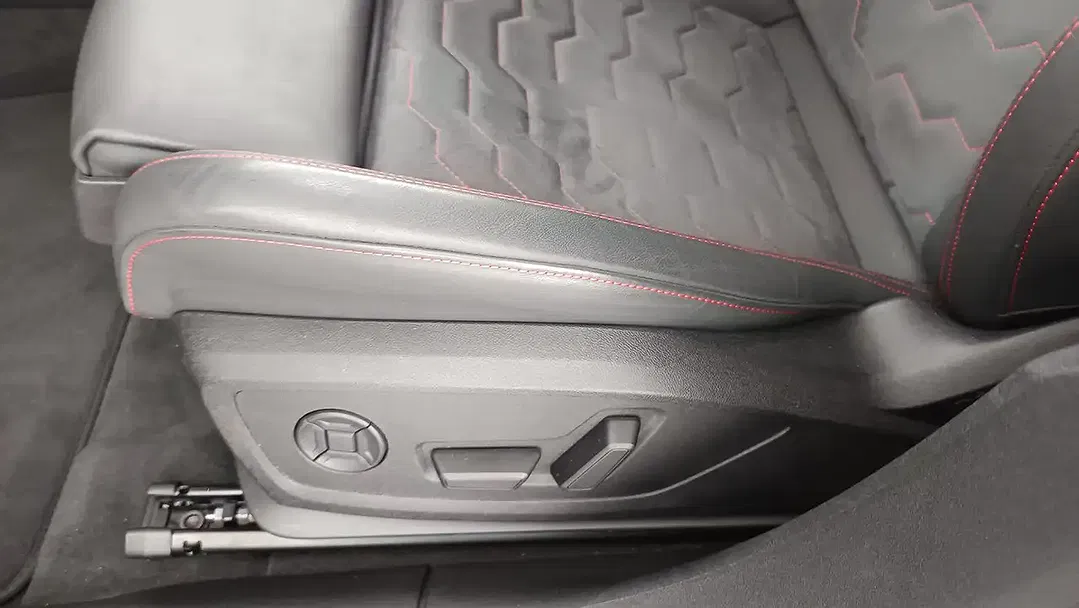 Audi S6 e-tron - Thumbnail 23