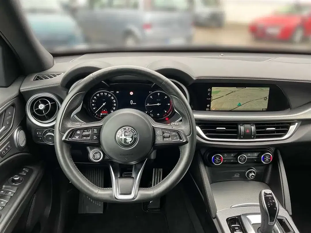 Alfa Romeo Stelvio 2.2 Diesel Veloce - Thumbnail 13