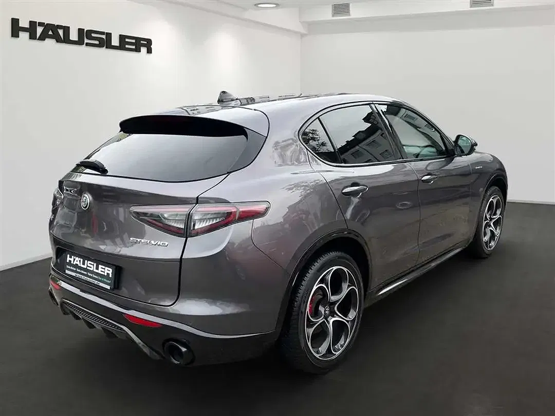 Alfa Romeo Stelvio 2.2 Diesel Veloce - Thumbnail 4