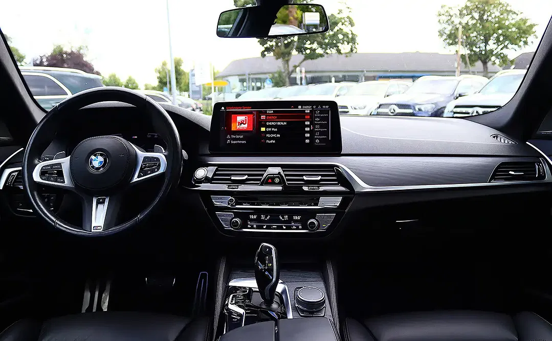 BMW 540 xDrive Touring M Sport - Thumbnail 10