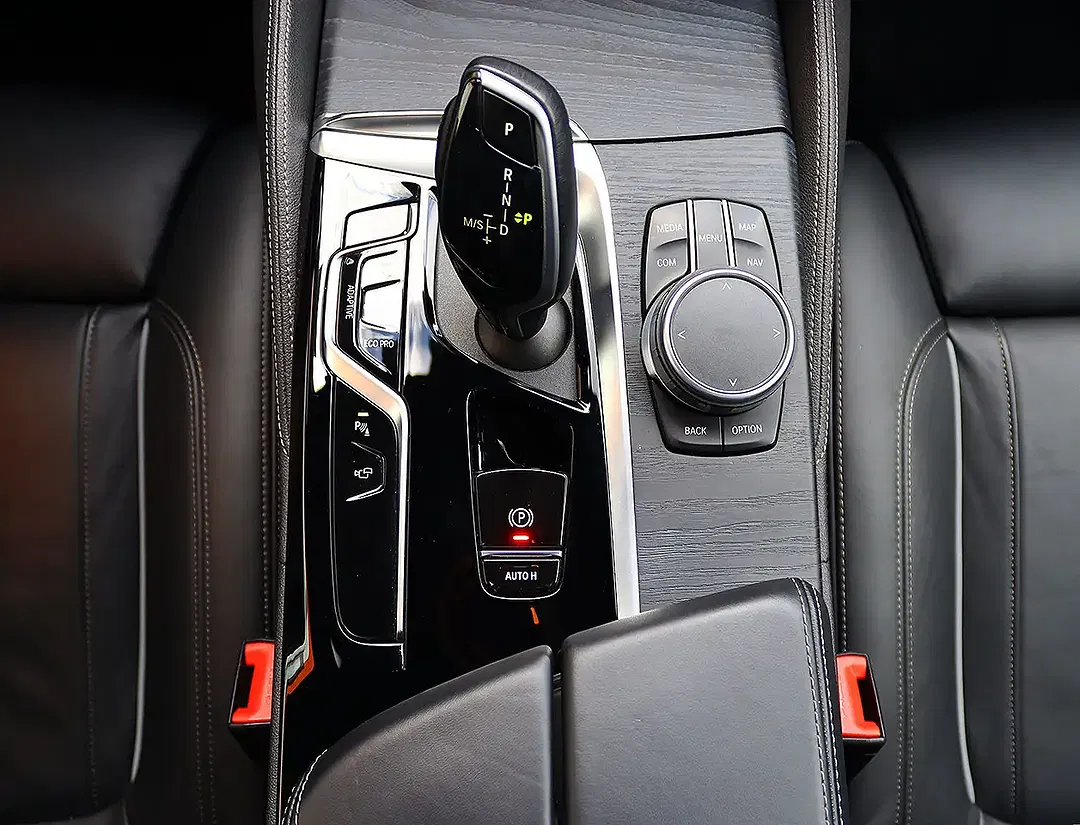 BMW 540 xDrive Touring M Sport - Thumbnail 13