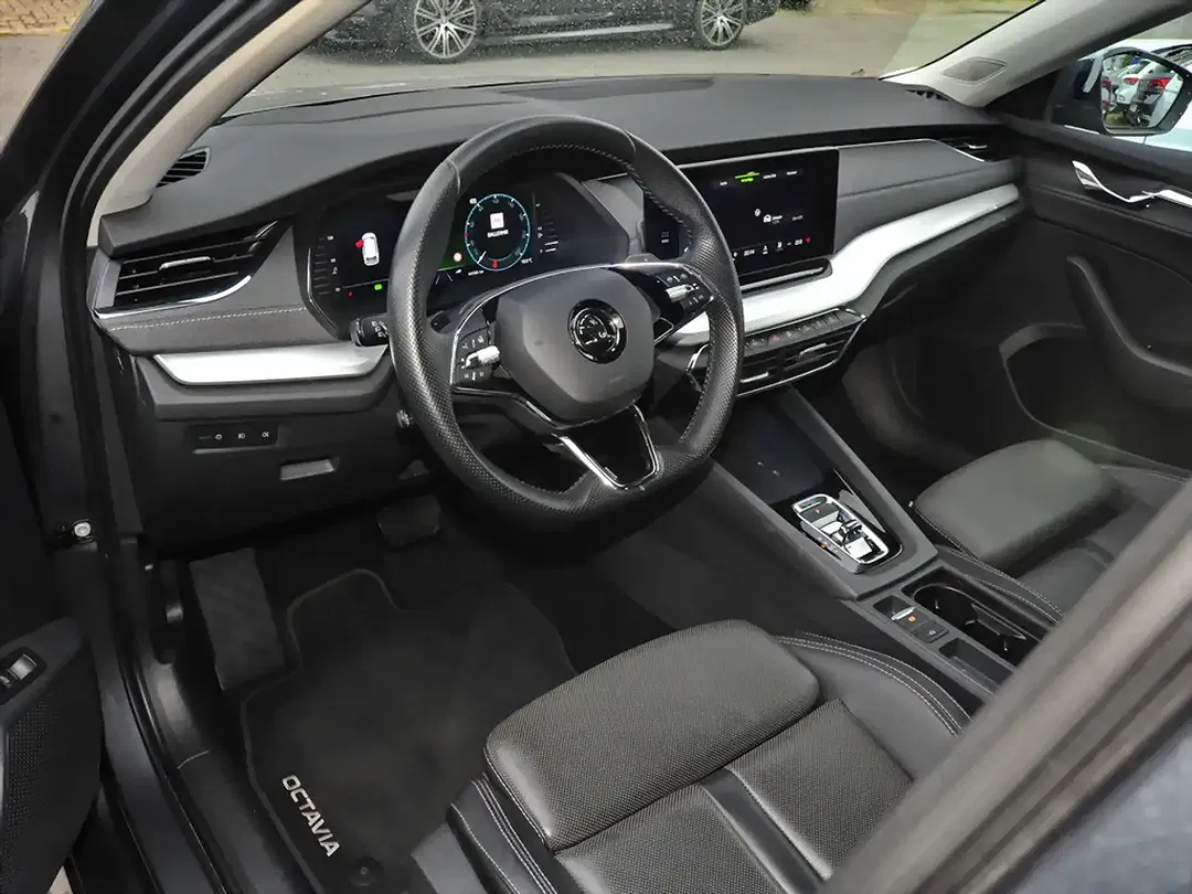 Skoda Octavia 2.0 TDI DSG Combi Style - Thumbnail 11