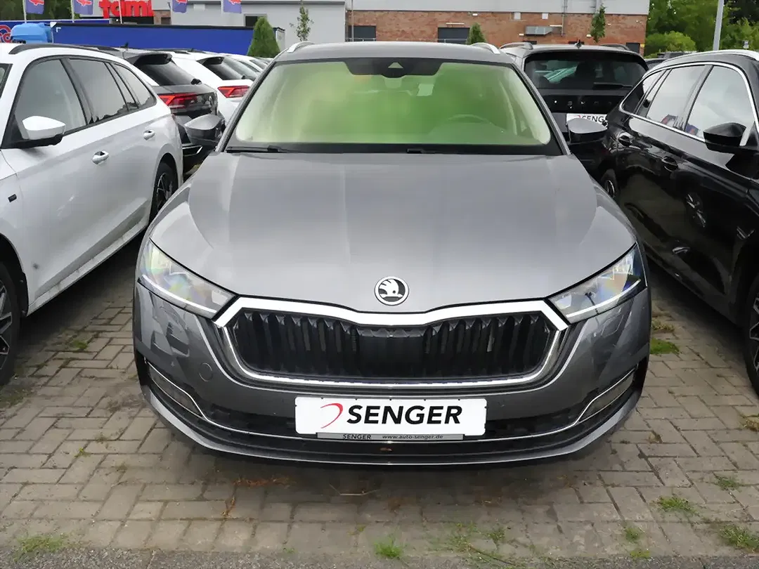 Skoda Octavia 2.0 TDI DSG Combi Style - Thumbnail 2