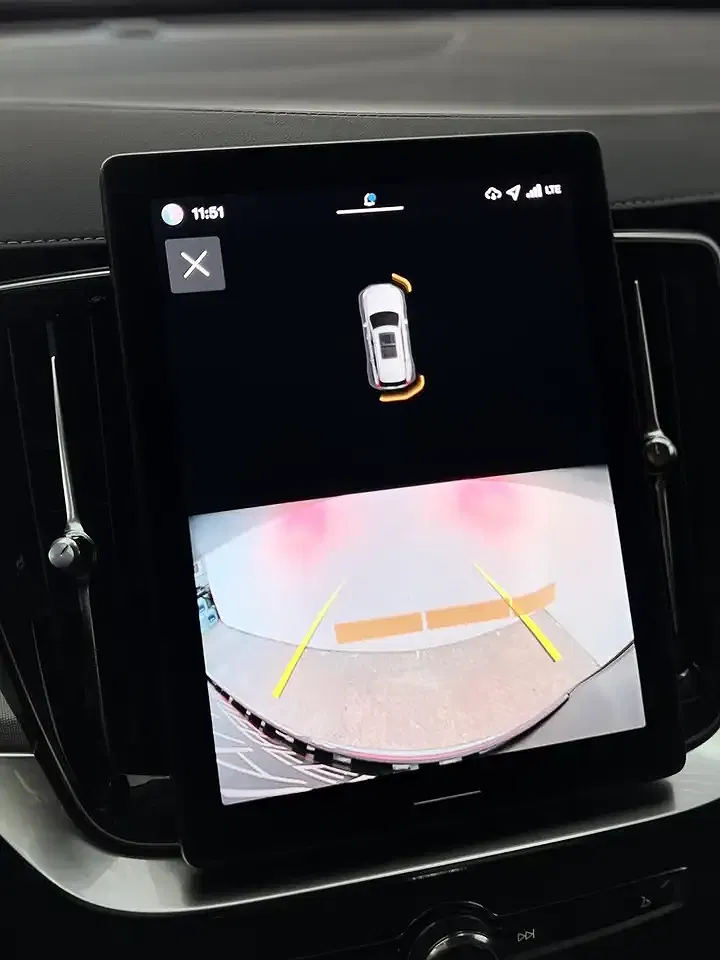 Volvo XC90 T8 AWD - Thumbnail 12
