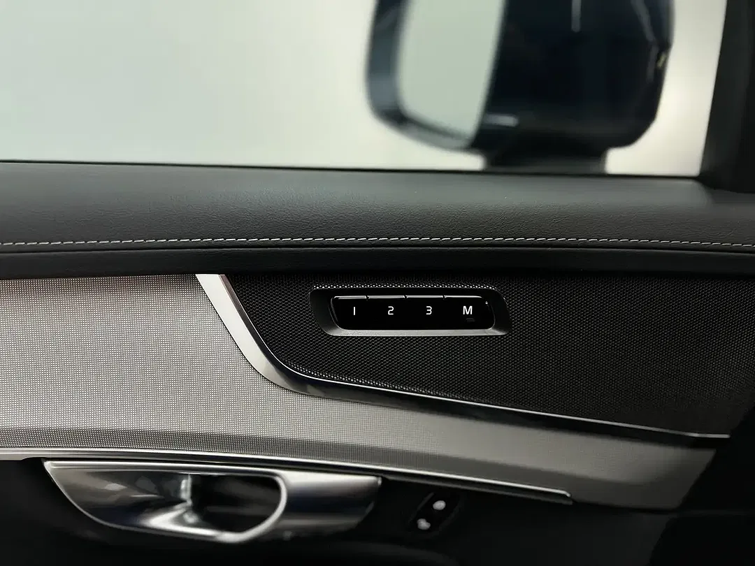 Volvo XC90 T8 AWD - Thumbnail 13