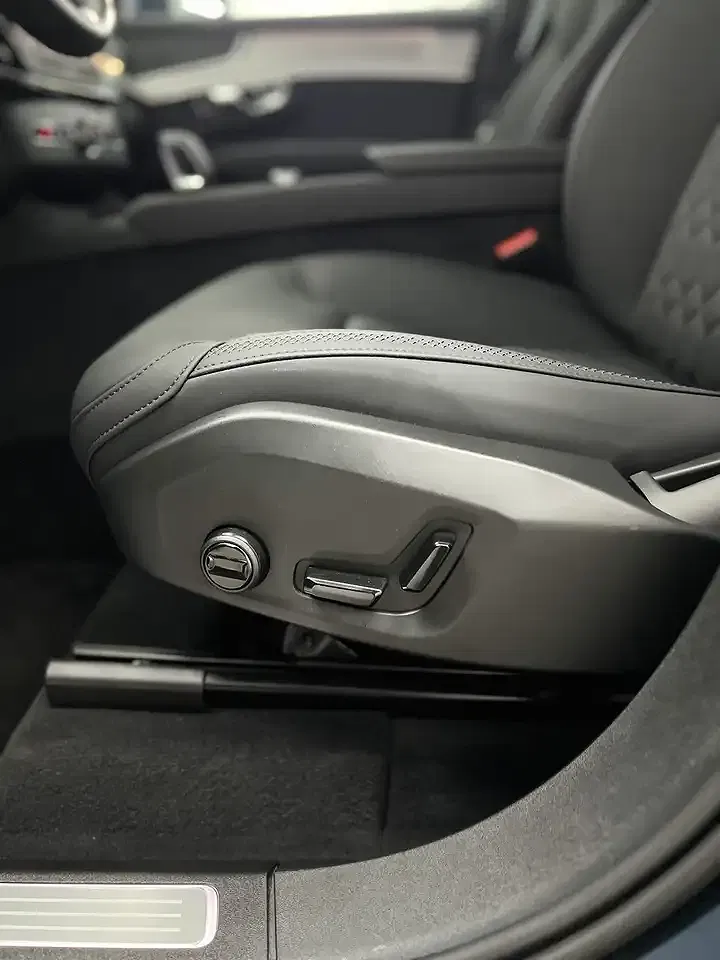 Volvo XC90 T8 AWD - Thumbnail 14