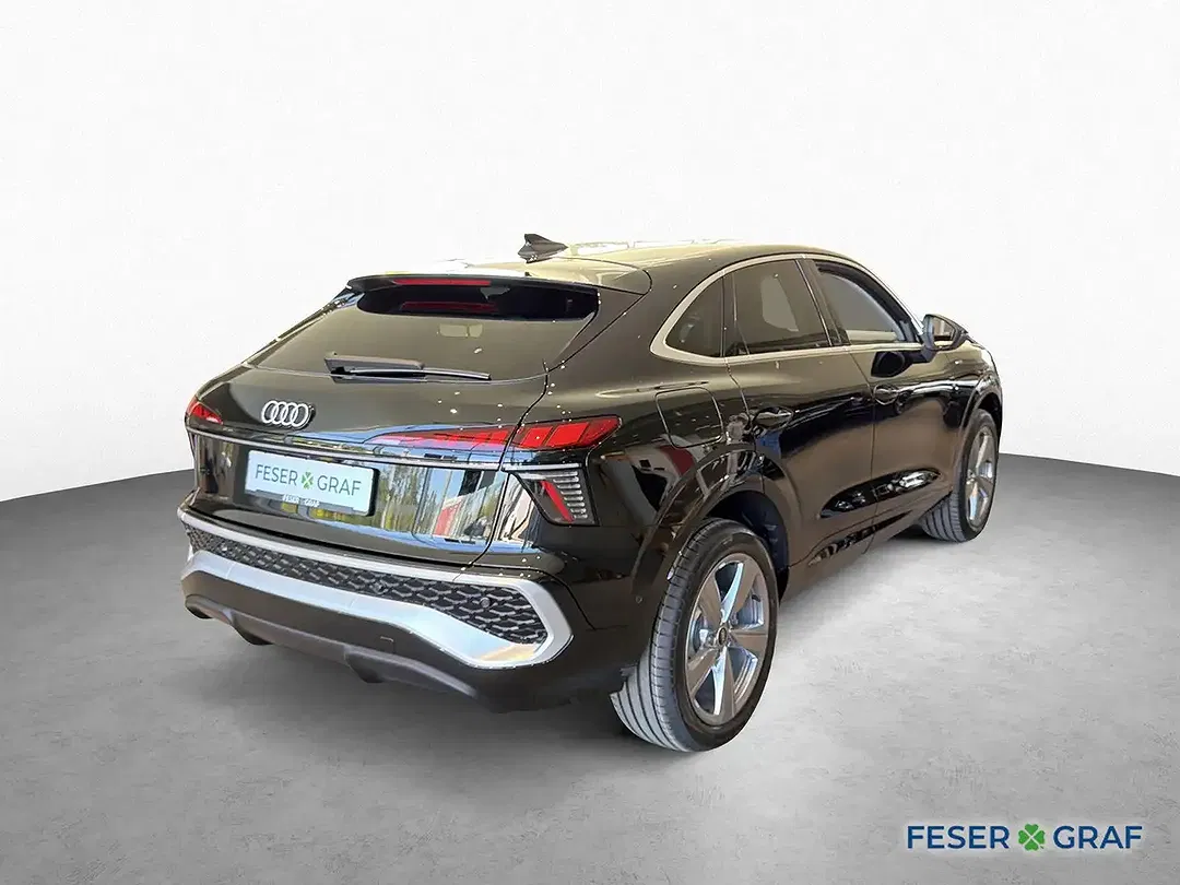 Audi Q3 plus - Thumbnail 5