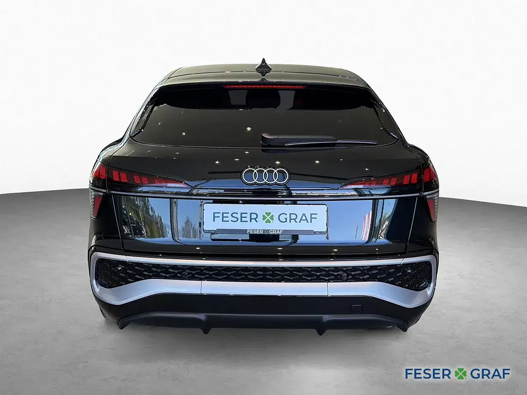 Audi Q3 plus - Thumbnail 6