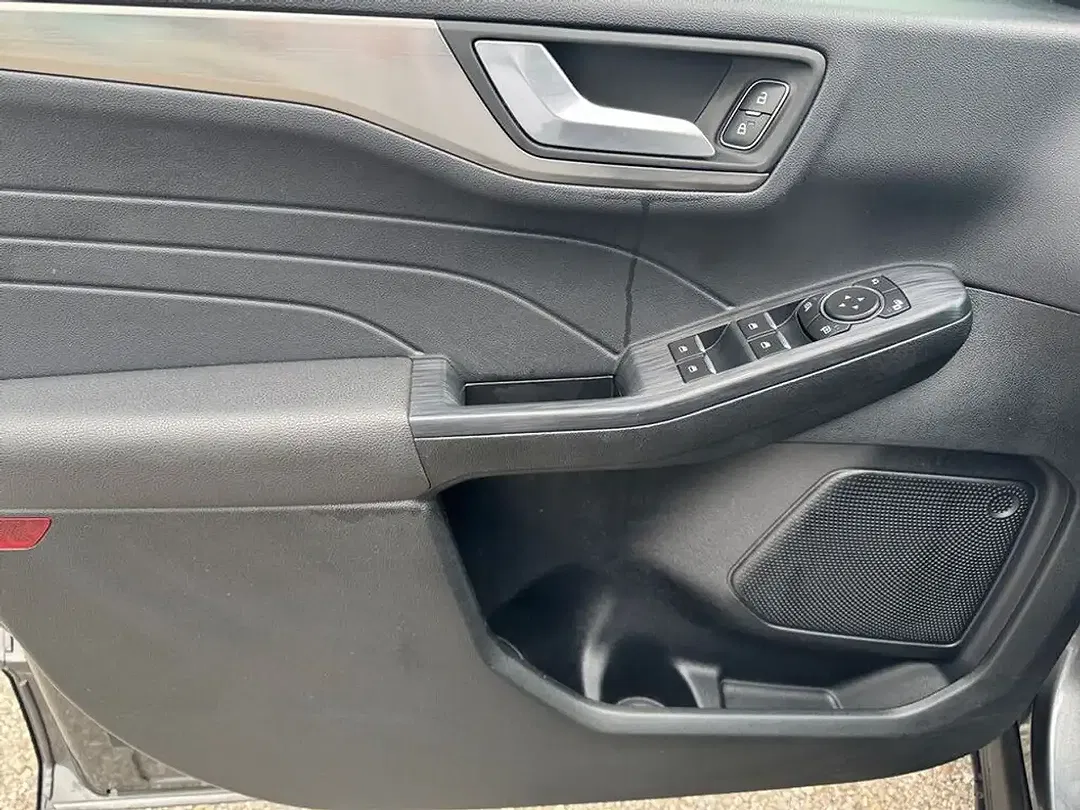 Ford Kuga PHEV - Thumbnail 13