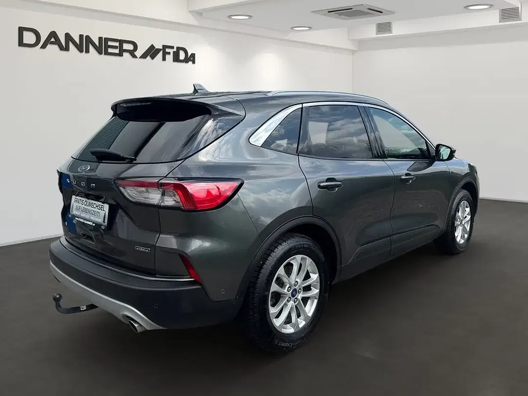 Ford Kuga PHEV - Thumbnail 4