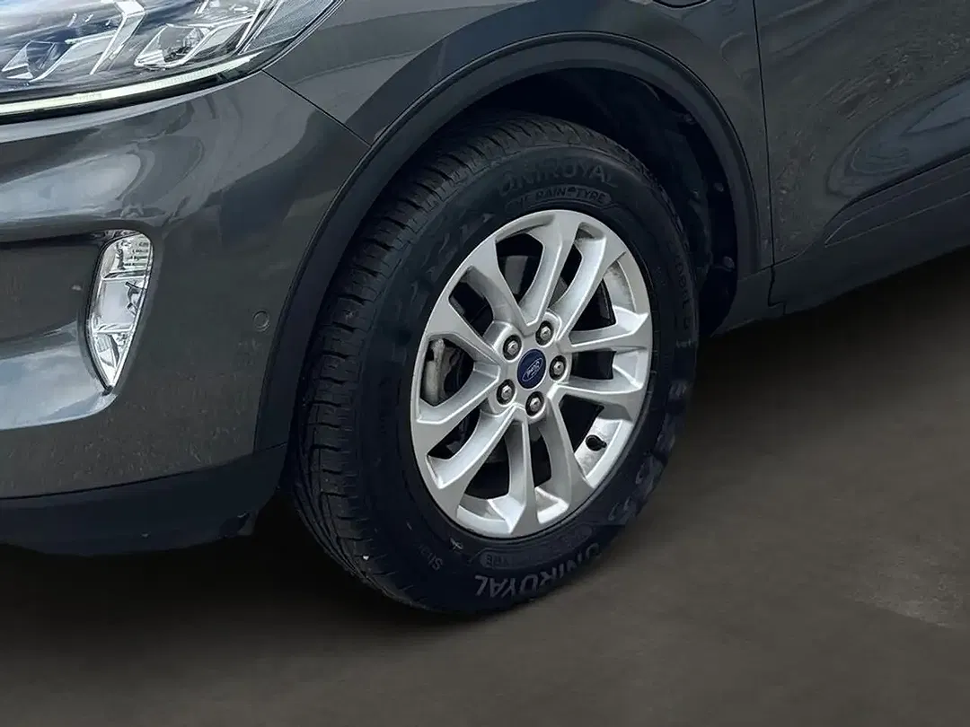 Ford Kuga PHEV - Thumbnail 8
