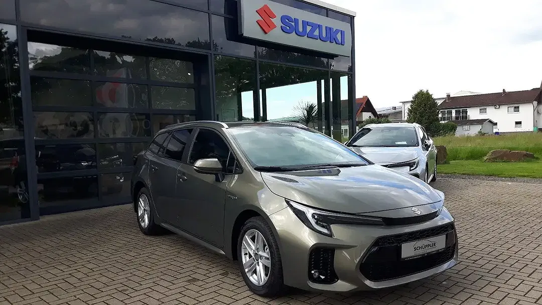 Suzuki Swace Hybrid 1.8 CVT Comfort+ - foto 2