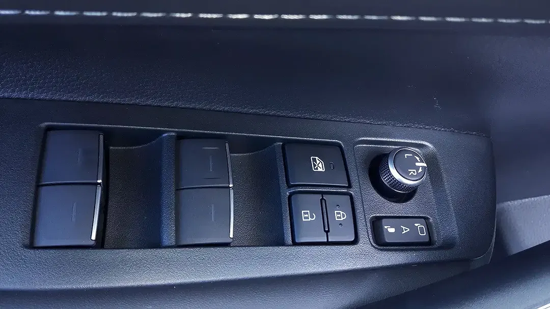 Suzuki Swace Hybrid 1.8 CVT Comfort+ - Thumbnail 7