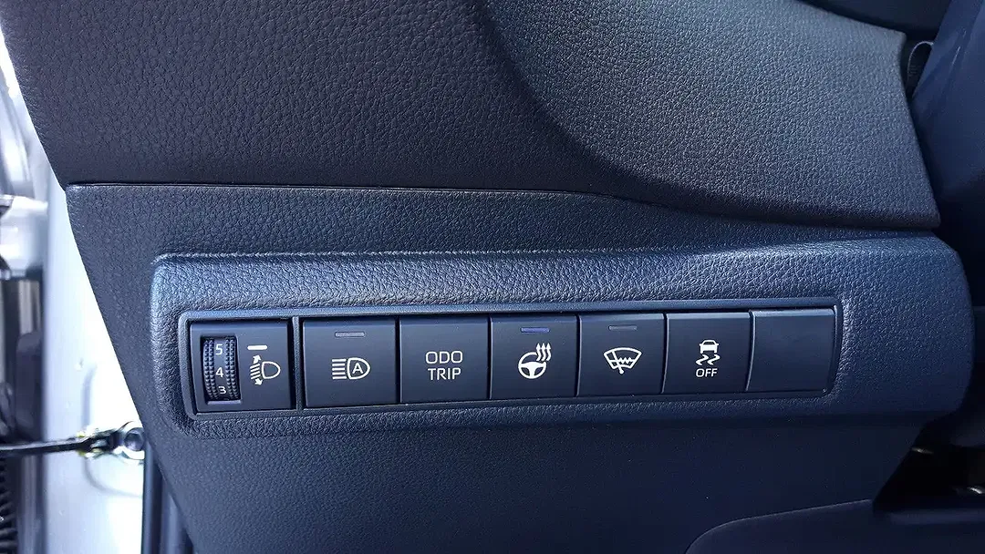 Suzuki Swace Hybrid 1.8 CVT Comfort+ - Thumbnail 8