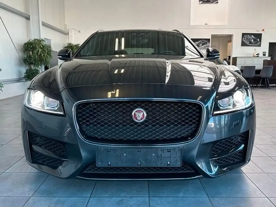 Jaguar XF Sportbrake R-Sport - Thumbnail 6