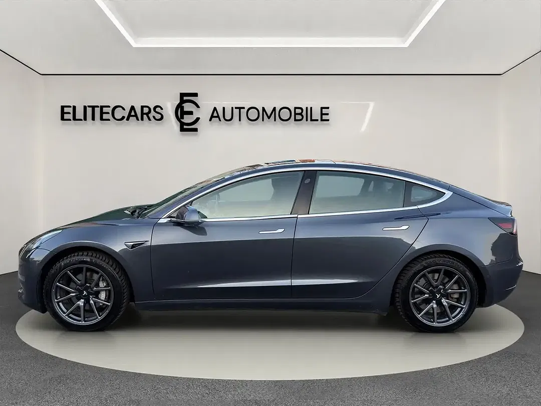 Tesla Model 3 AWD Dual Motor Long Range - Thumbnail 7