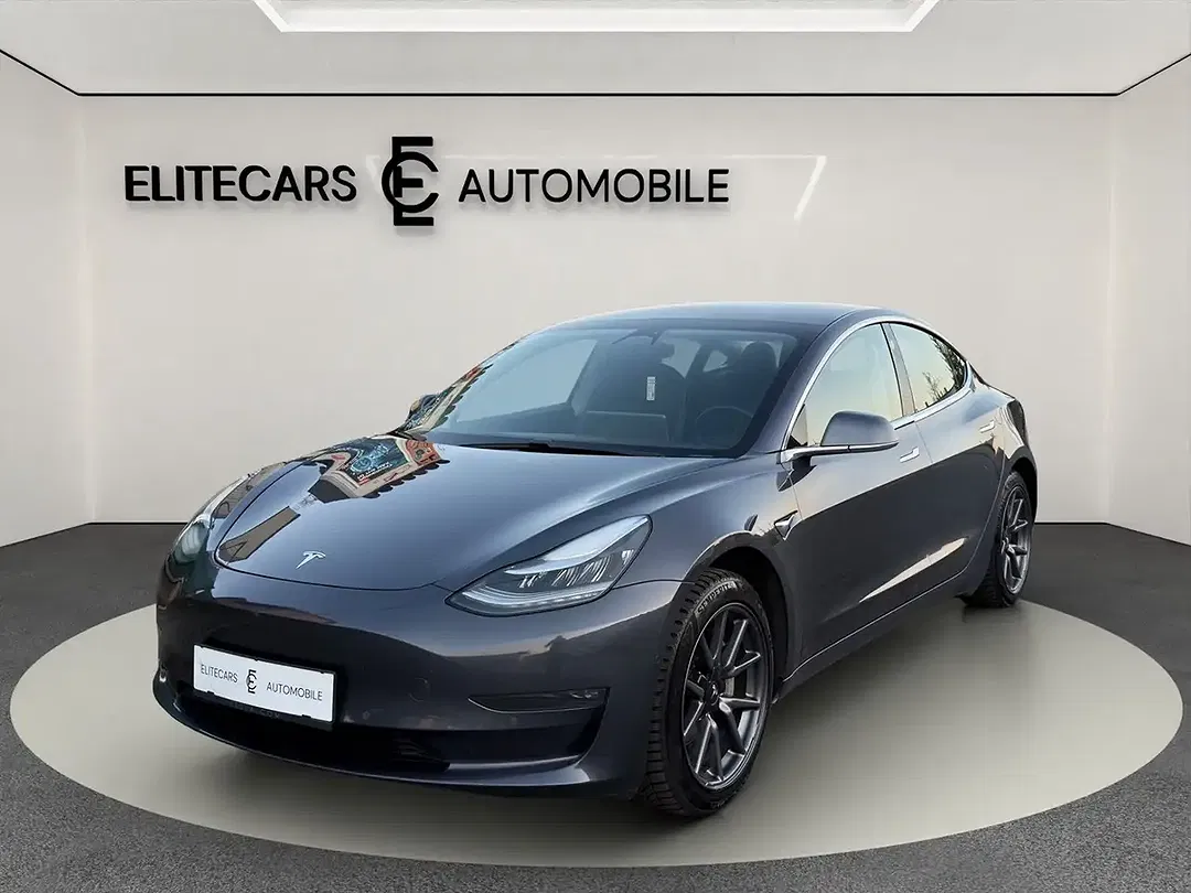 Tesla Model 3 AWD Dual Motor Long Range - Thumbnail 8