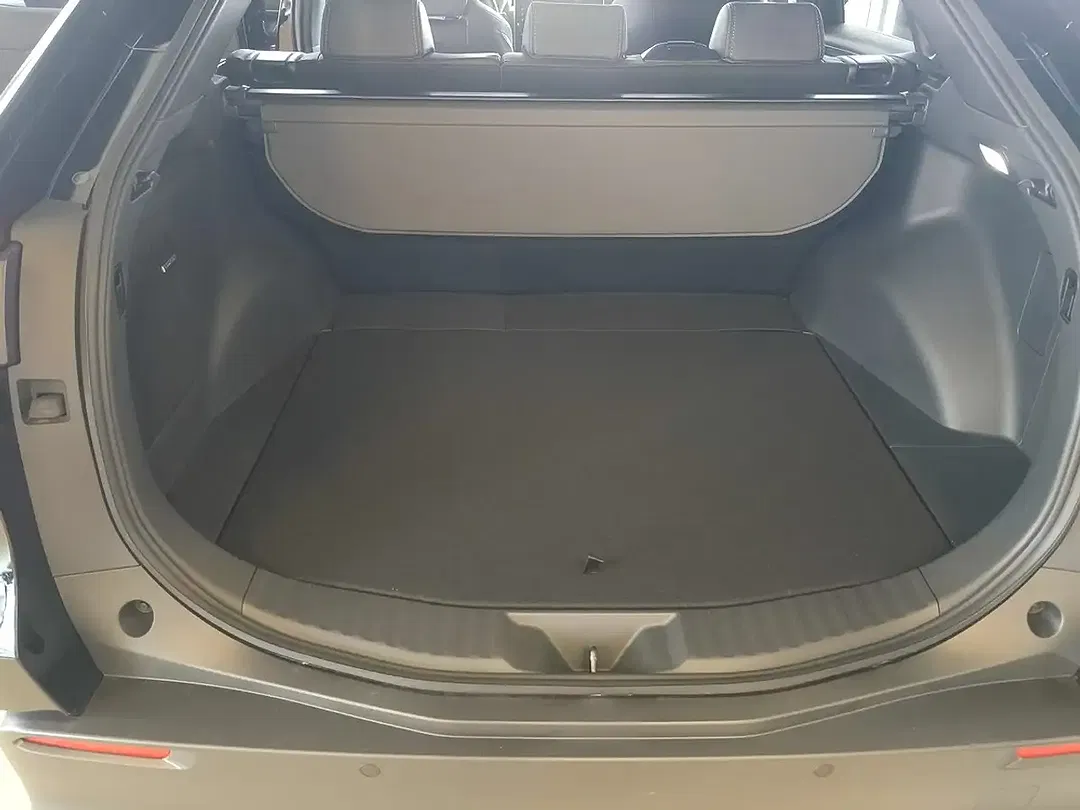Subaru Solterra EV - Thumbnail 9