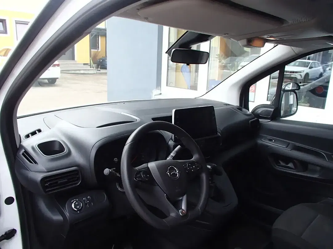 Opel Combo - Thumbnail 6