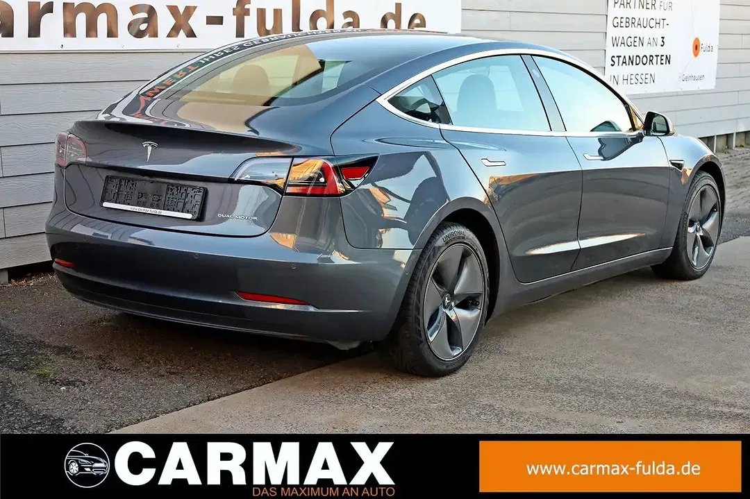 Tesla Model 3 AWD Dual Motor Long Range - Thumbnail 15