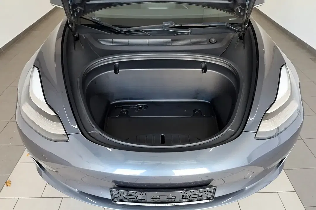 Tesla Model 3 AWD Dual Motor Long Range - Thumbnail 25