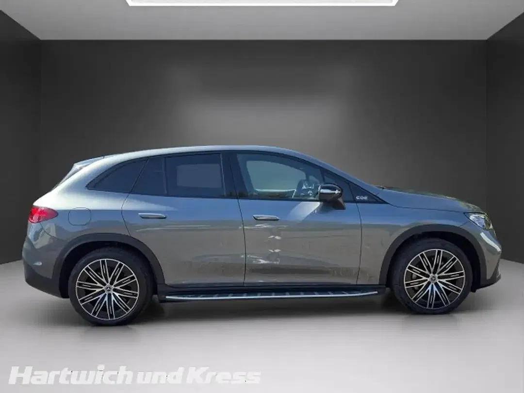 Mercedes-Benz EQE SUV 300 Edition AMG Line Night - Thumbnail 9