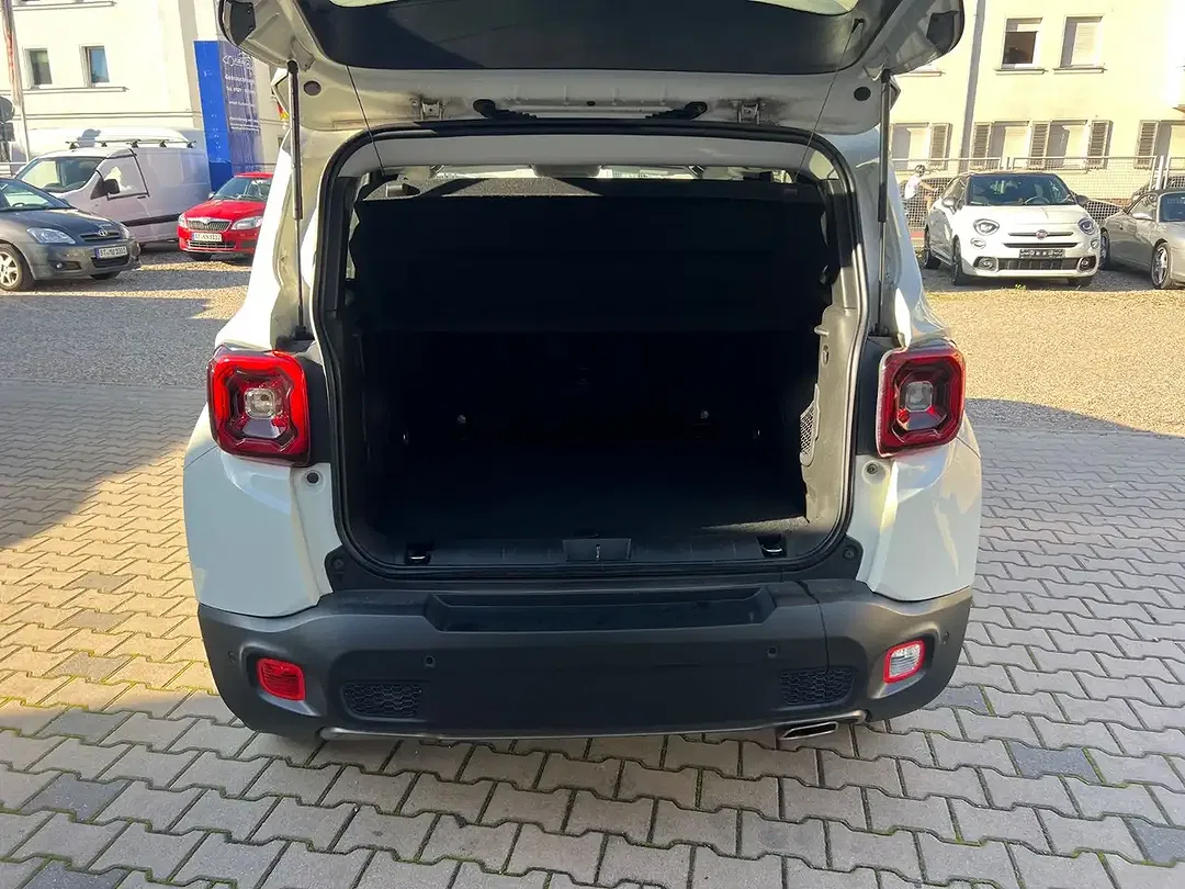 Jeep Renegade Limited - Thumbnail 10