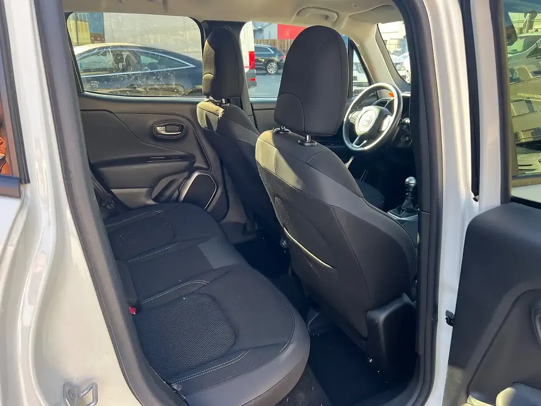 Jeep Renegade Limited - Thumbnail 9