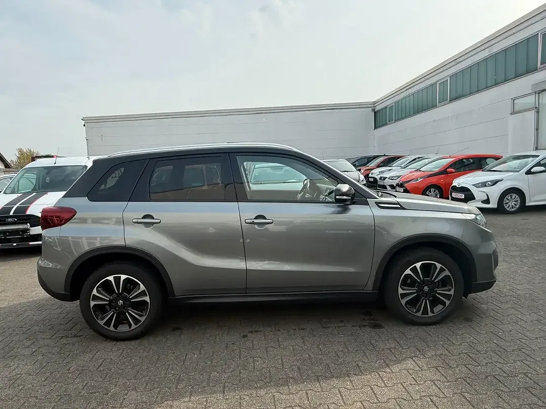 Suzuki Vitara 1.4 4x4 - Thumbnail 4