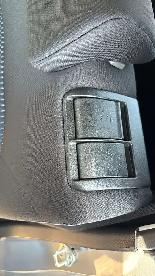 Suzuki Ignis Hybrid Comfort+ - Thumbnail 12