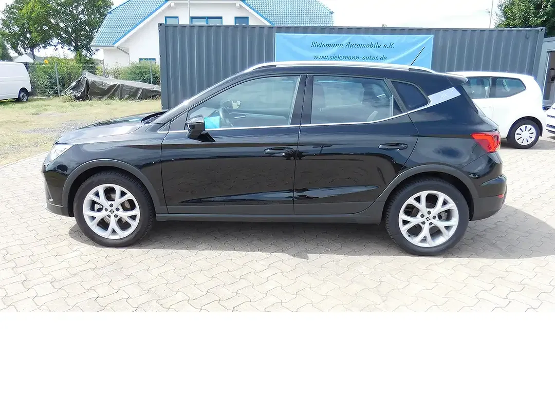 SEAT Arona 1.0 TSI FR-Line - Thumbnail 1