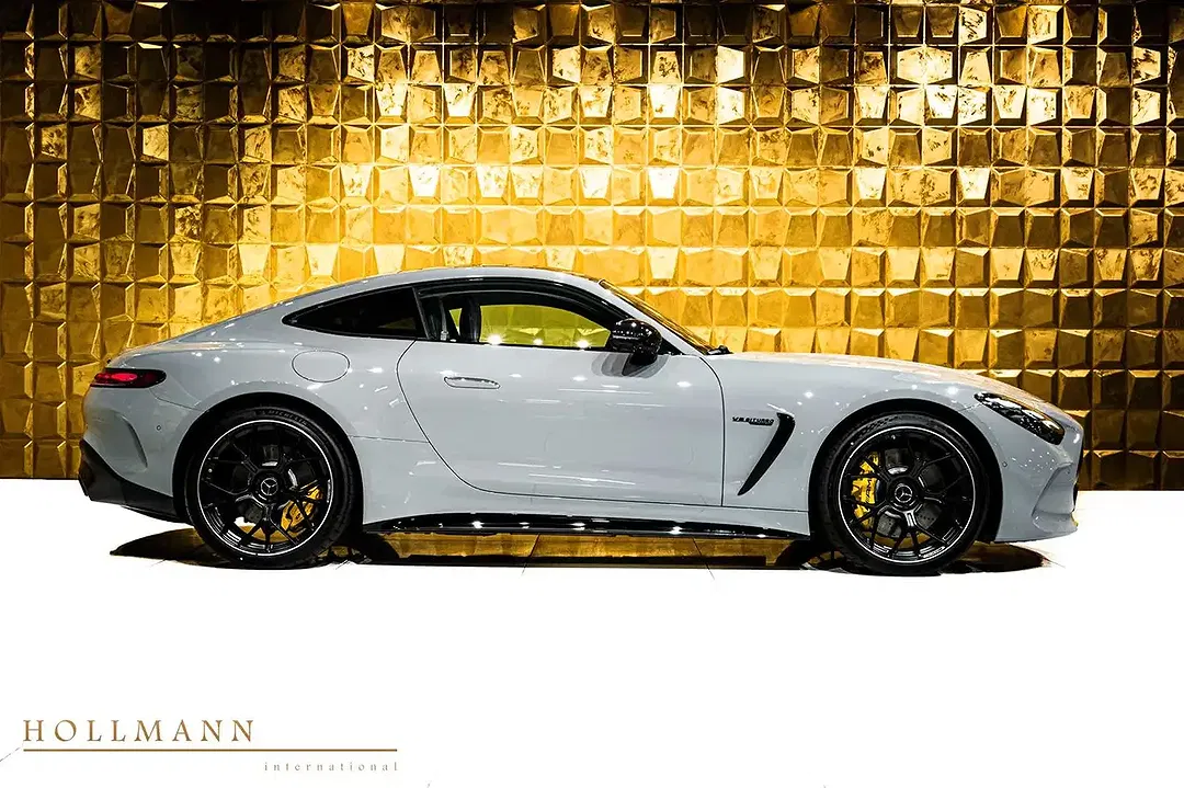 Mercedes-Benz AMG GT 63 4MATIC Burmester - foto 2