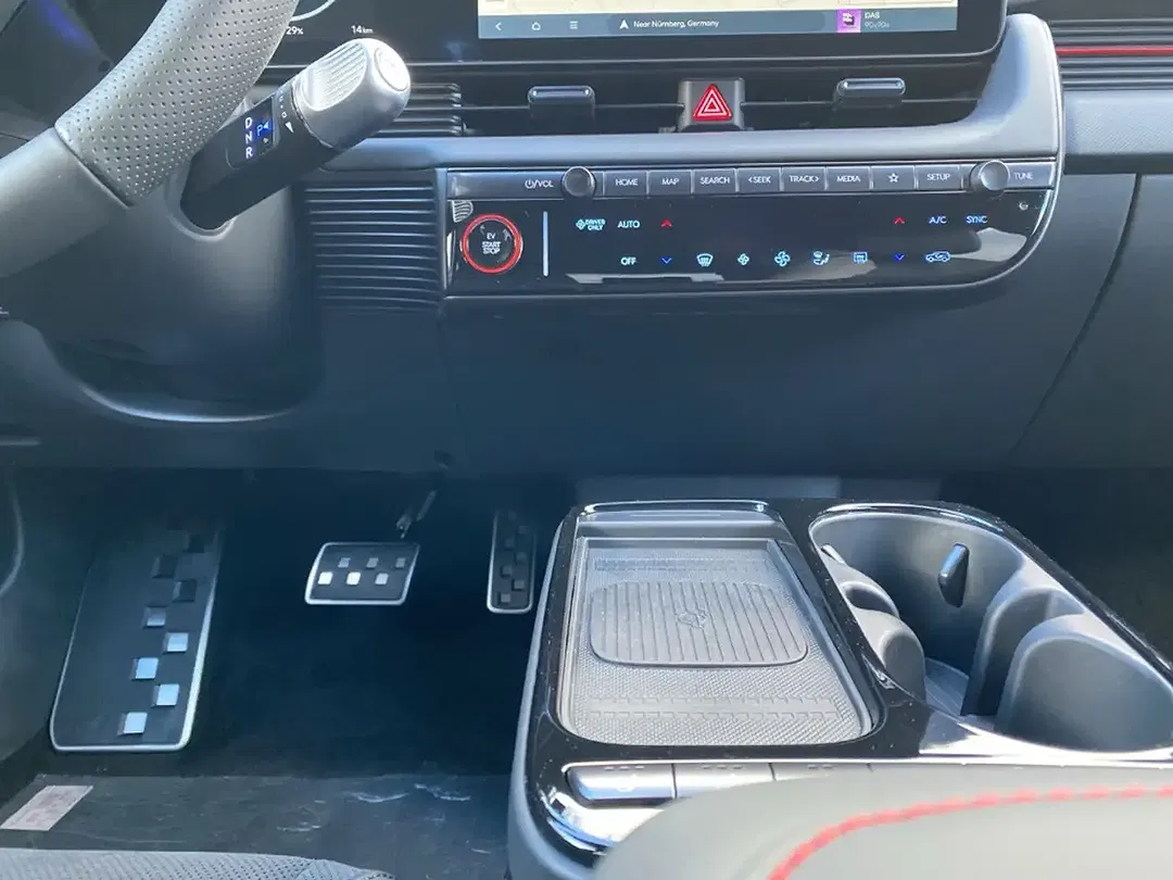 Hyundai IONIQ 5 N Line - Thumbnail 11