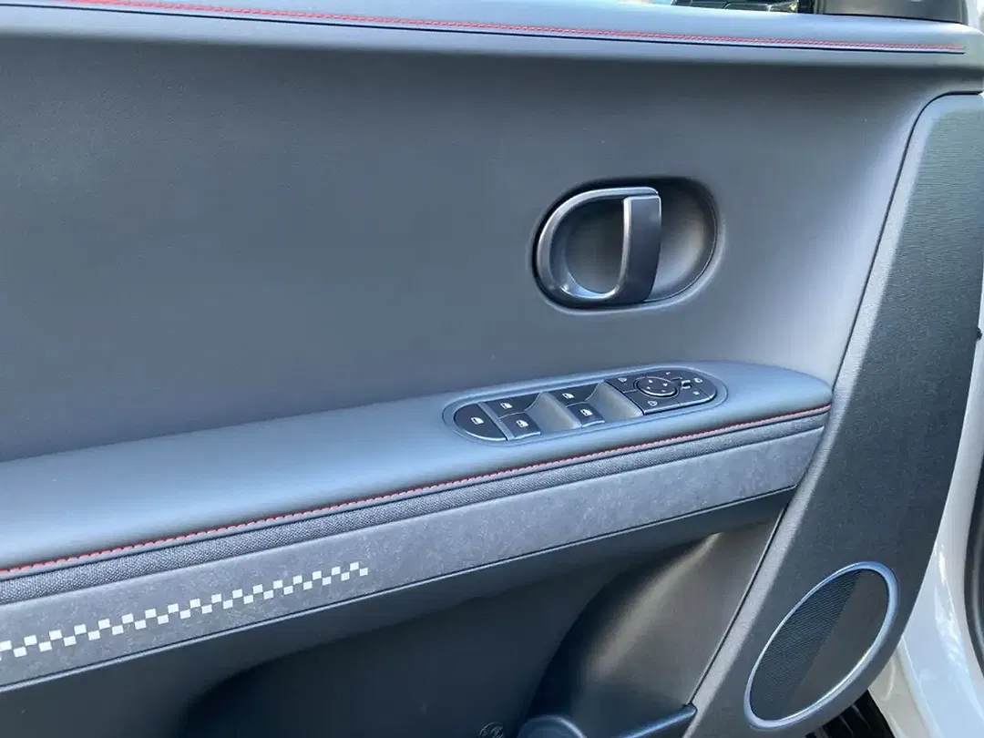 Hyundai IONIQ 5 N Line - Thumbnail 14
