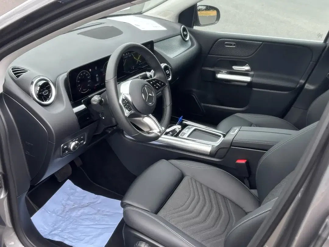 Mercedes-Benz B 200 - Thumbnail 12