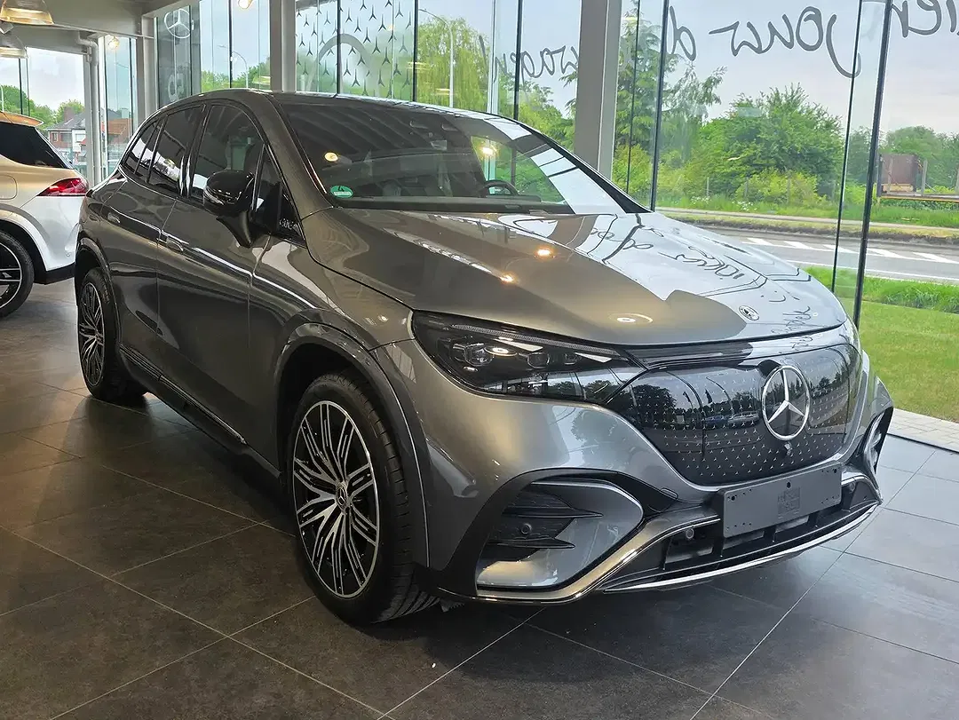 Mercedes-Benz EQE 300 Sport Edition - Thumbnail 7