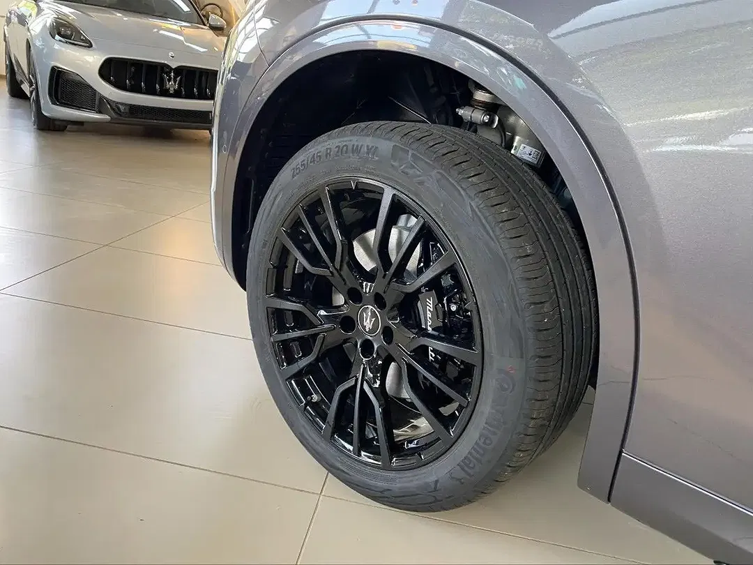 Maserati Grecale Modena - Thumbnail 9