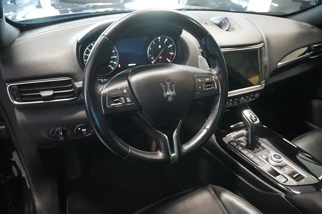 Maserati Levante Q4 GT - Thumbnail 7