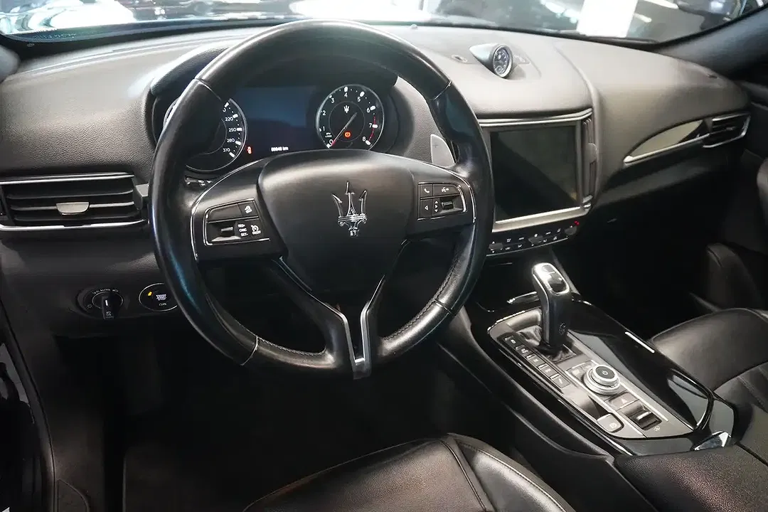 Maserati Levante Q4 GT - Thumbnail 8