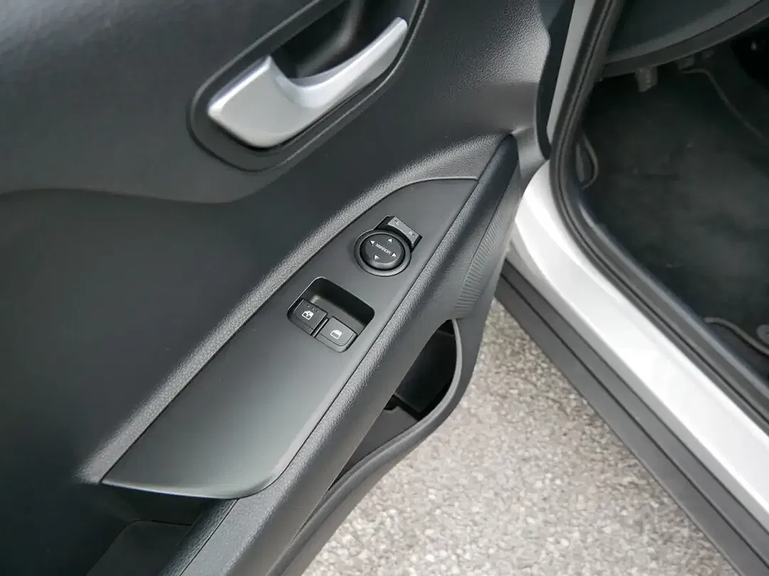 Kia Stonic 1.2 - Thumbnail 12