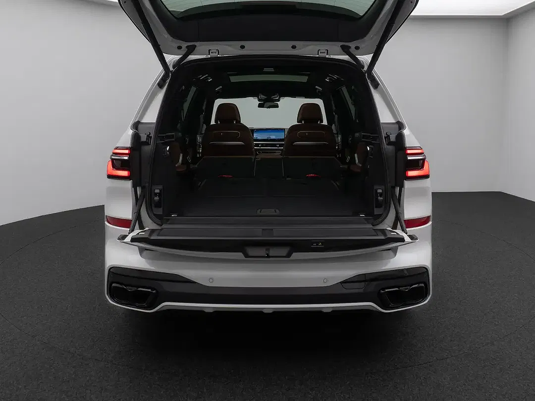 BMW X7 M Individual - Thumbnail 12