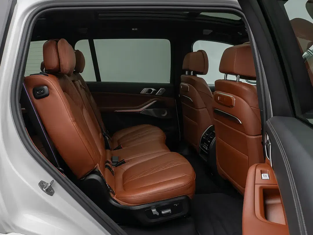 BMW X7 M Individual - Thumbnail 25