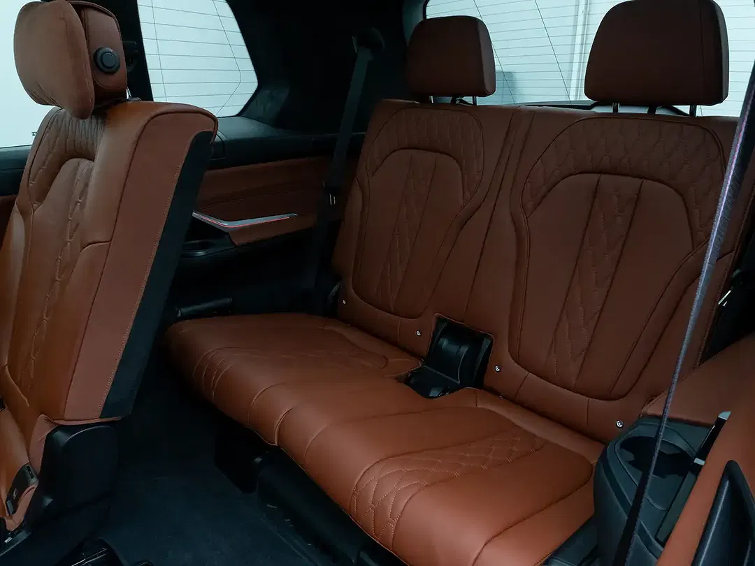 BMW X7 M Individual - Thumbnail 27