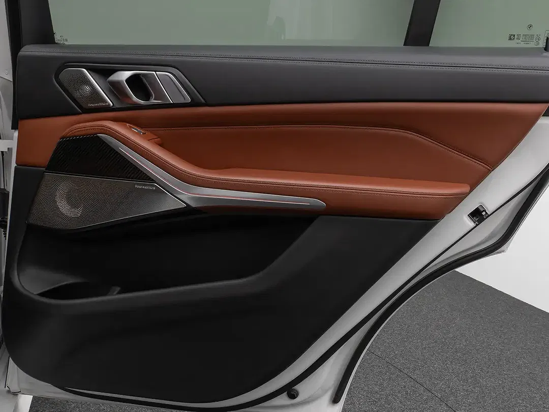 BMW X7 M Individual - Thumbnail 33