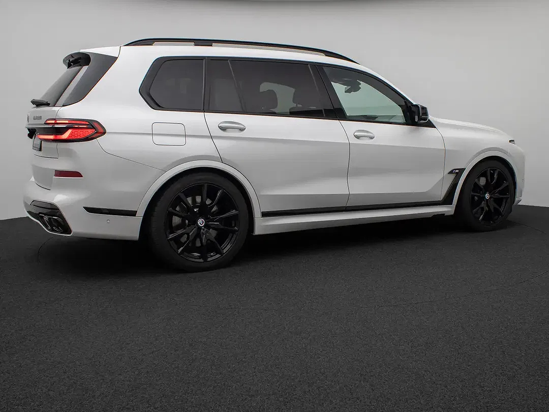 BMW X7 M Individual - Thumbnail 5